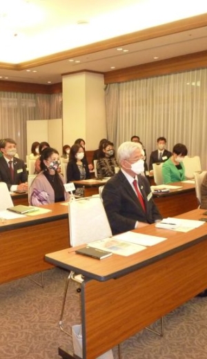 倫理法人会は、一般社団法人倫理研究所の法人会員によって組織された民間社会教育団体